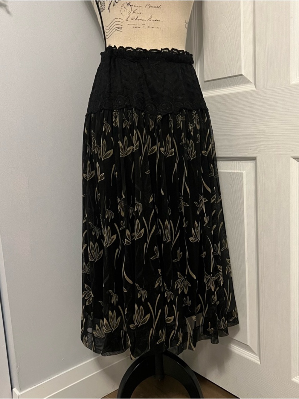 Black Floral Lace-Waist Midi Skirt with Cream Print